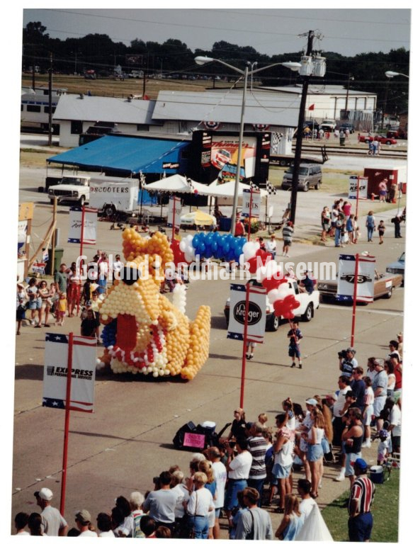 Star Spangled Fourth 1998 Parade - Balloon animal.