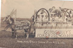 W.W. Gully's Drugs Garland Stock Show Parade