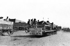 Kingsley parade wagon "Food for the Soldiers"