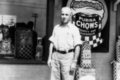 Roach Feed and Grocer Co., H.L. Roach