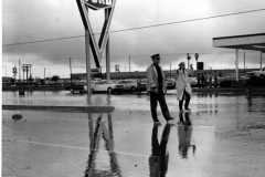 Flooding 1960 - Courtesy Ford, Garland Road at Shiloh