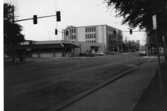 Photo - Garland Police and Courts Building behind stop light