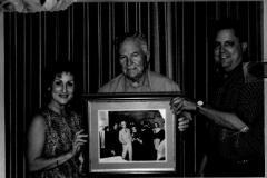 Jim Leavelle with the famous photo of the assassination of Kennedy assassin Lee Harvey Oswald.