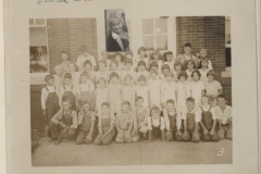 1928 4th grade class with Miss Nannie