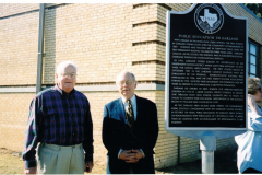 Unknown Man and Mike Hayslip at Dedication of Texas Historical Association plaque March 31, 2003