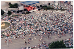 Star Spangled Fourth 1996 - Audience watching the musicians onstage