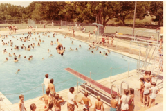 Diving and swimming at the Wynn public pool in Pecan Grove Park