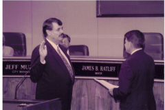 Jamie Ratliff, left, being sworn in as Mayor 1994